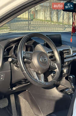 Хэтчбек Mazda 3 2017 в 