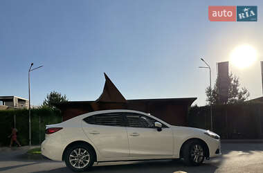 Седан Mazda 3 2015 в Києві