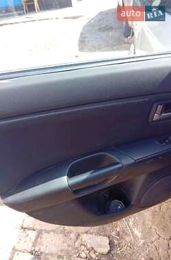 Хетчбек Mazda 3 2004 в 