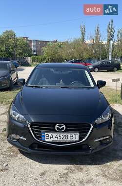 Седан Mazda 3 2018 в Кропивницком