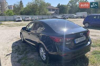 Седан Mazda 3 2018 в 