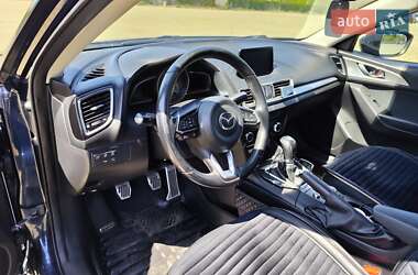 Седан Mazda 3 2018 в 