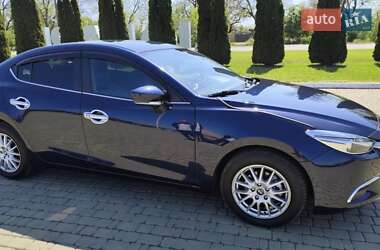 Седан Mazda 3 2017 в Харкові