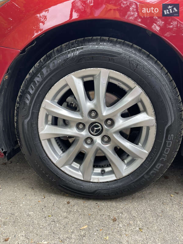 Седан Mazda 3 2015 в Львове