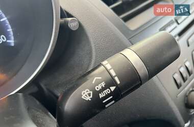 Седан Mazda 3 2011 в 
