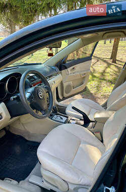 Седан Mazda 3 2004 в 