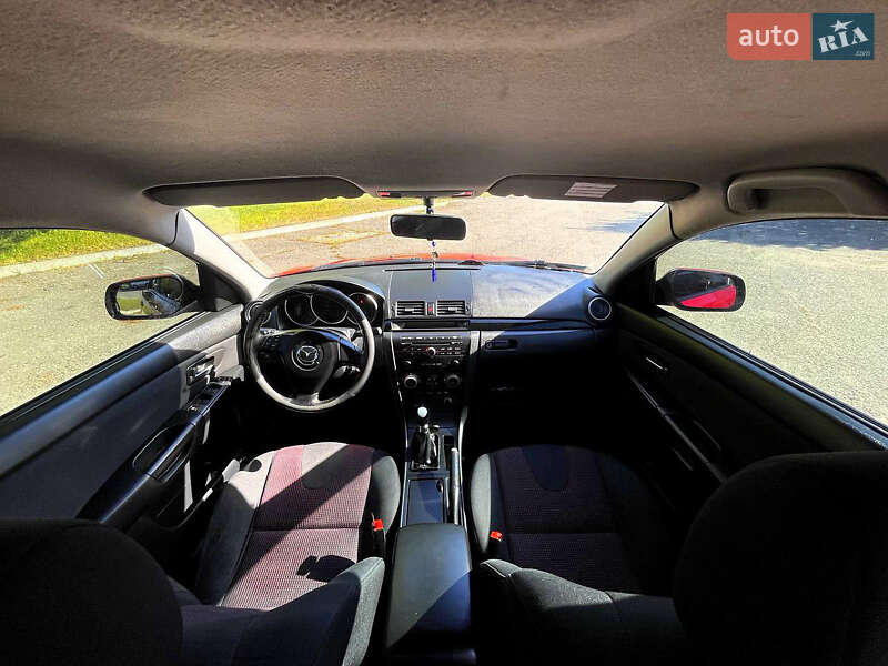 Седан Mazda 3 2005 в Кременчуці