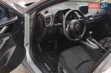 Седан Mazda 3 2015 в 