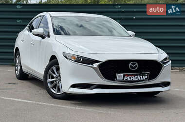 Седан Mazda 3 2019 в Киеве
