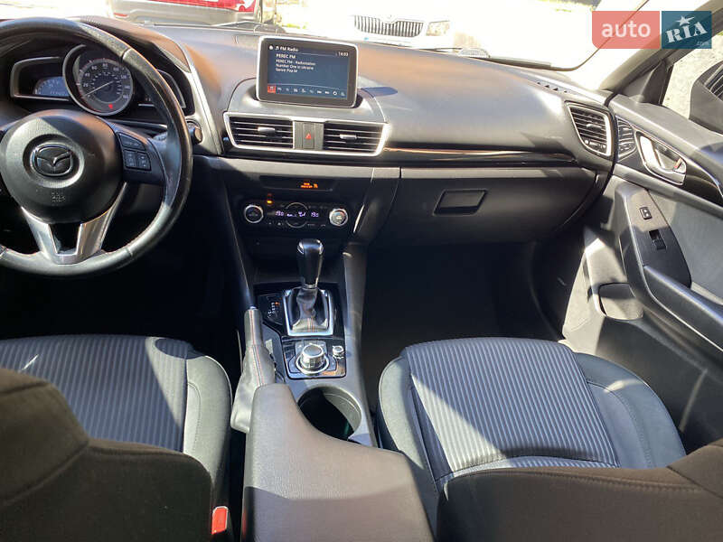 Седан Mazda 3 2013 в Киеве