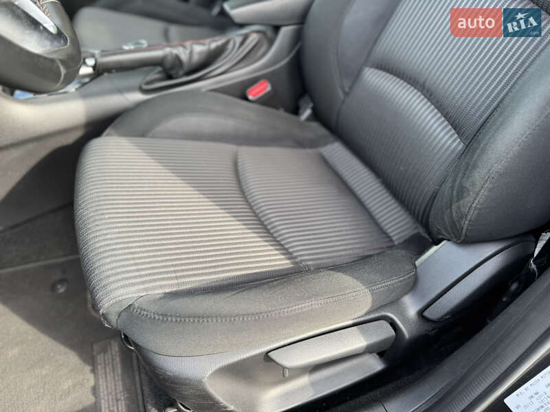 Хэтчбек Mazda 3 2013 в Киеве