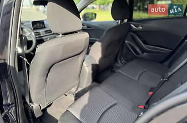Хетчбек Mazda 3 2013 в 