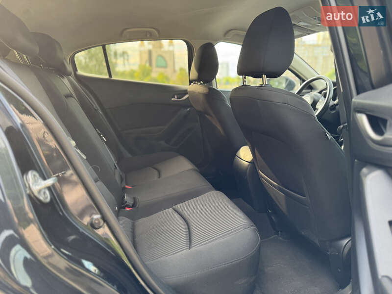 Хэтчбек Mazda 3 2013 в Киеве