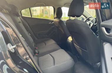 Хетчбек Mazda 3 2013 в 