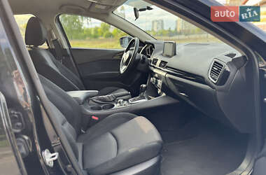 Хетчбек Mazda 3 2013 в 