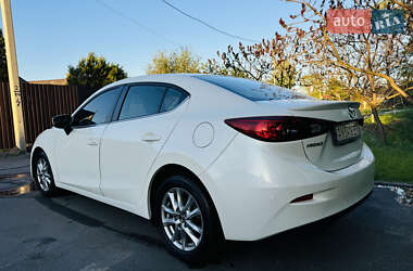 Седан Mazda 3 2013 в 