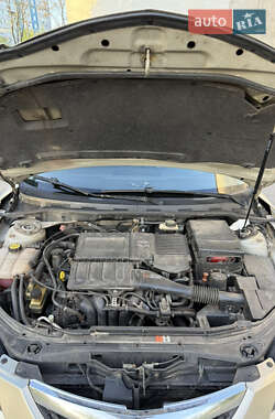 Седан Mazda 3 2006 в 