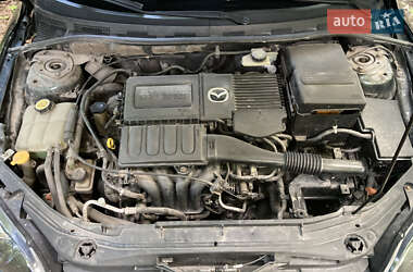 Хетчбек Mazda 3 2003 в 