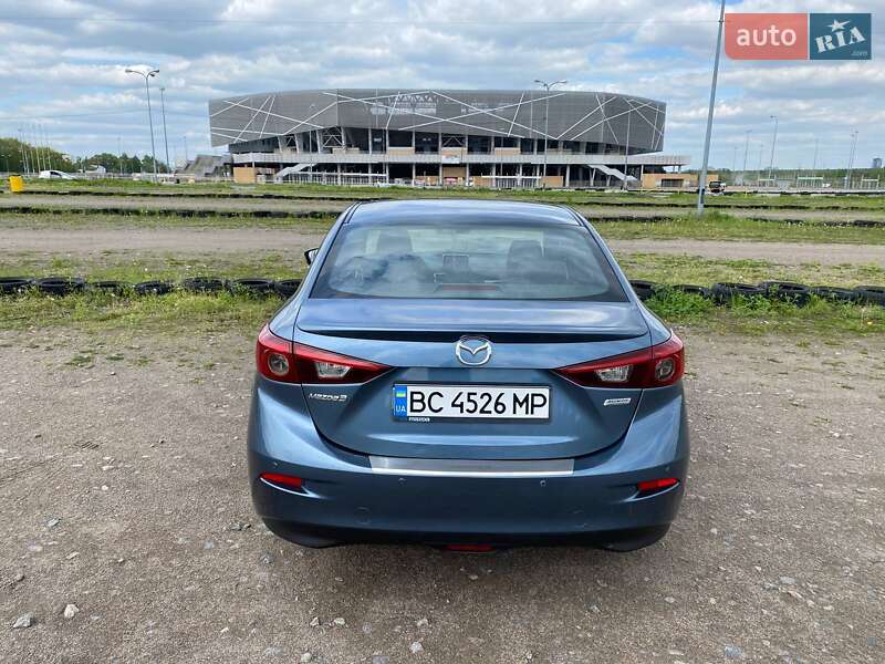 Седан Mazda 3 2014 в Львові