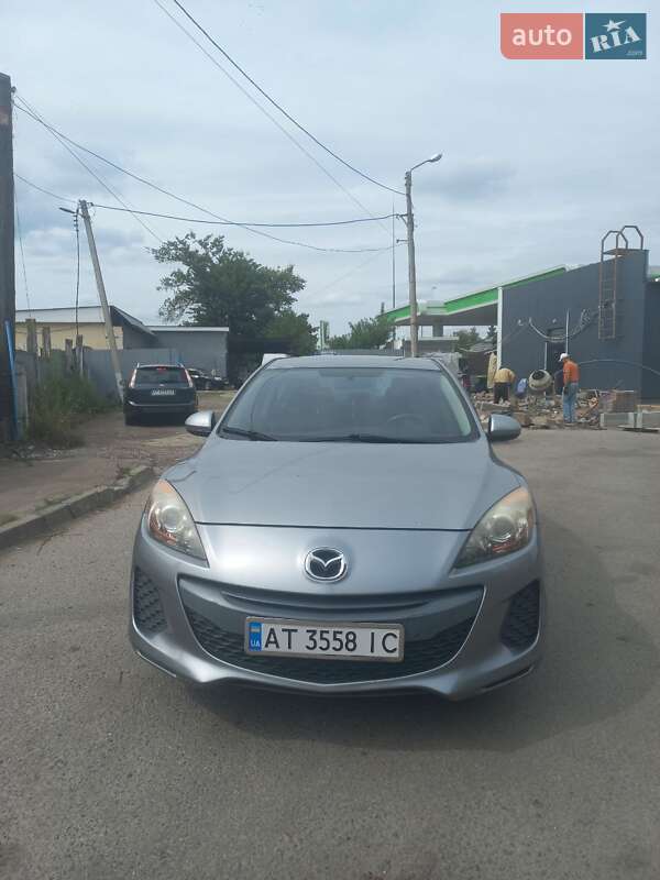 Седан Mazda 3 2011 в Івано-Франківську