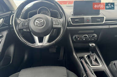 Седан Mazda 3 2014 в 
