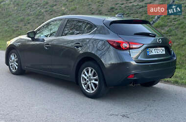 Хетчбек Mazda 3 2014 в 
