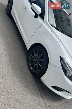 Седан Mazda 3 2018 в 