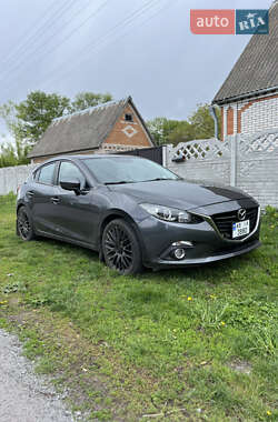 Хетчбек Mazda 3 2015 в 