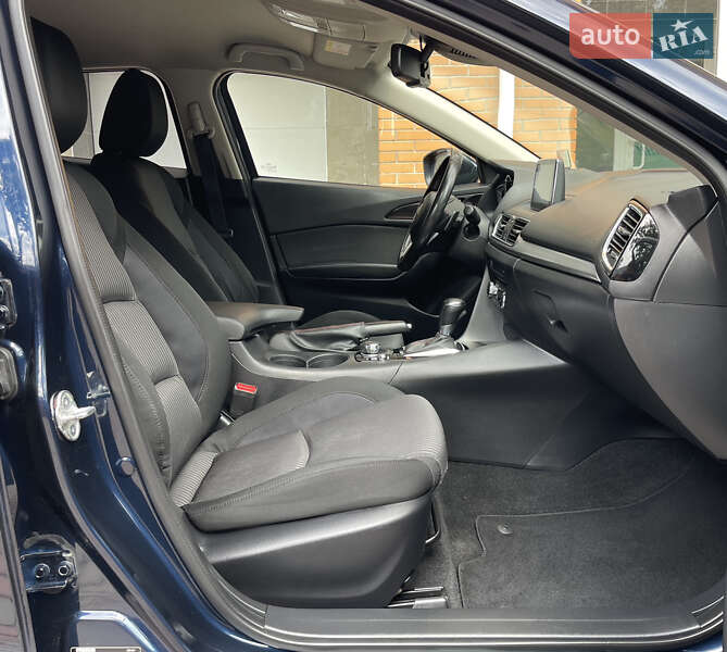 Хетчбек Mazda 3 2015 в Києві