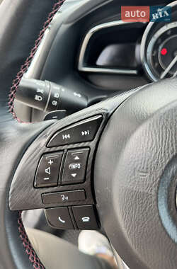Седан Mazda 3 2014 в 