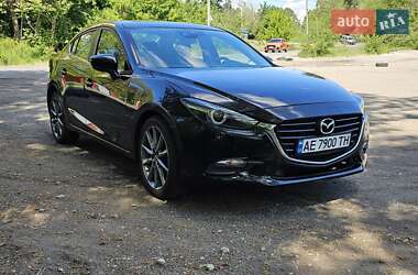 Седан Mazda 3 2018 в 