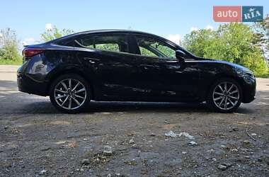 Седан Mazda 3 2018 в 