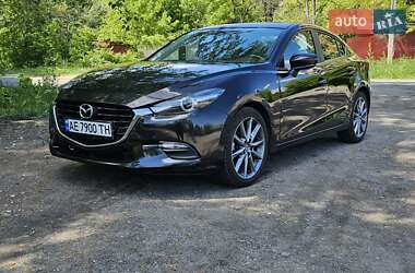 Седан Mazda 3 2018 в 