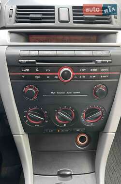 Хэтчбек Mazda 3 2003 в 