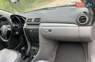 Хэтчбек Mazda 3 2003 в 