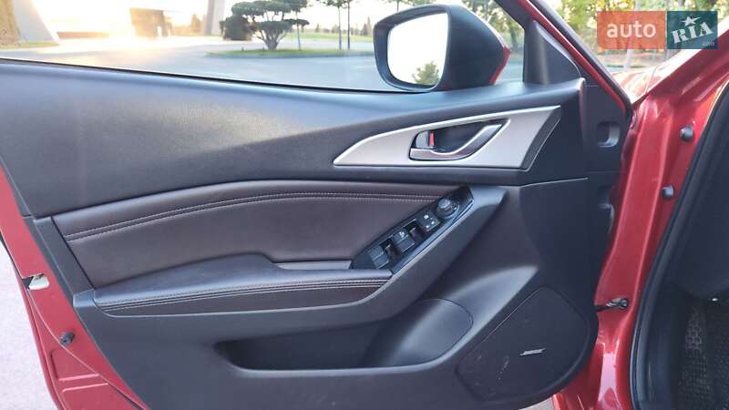 Седан Mazda 3 2017 в Днепре фото 10 Седан Mazda 3 2017 в Днепре