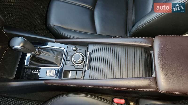 Седан Mazda 3 2017 в Днепре фото 14 Седан Mazda 3 2017 в Днепре