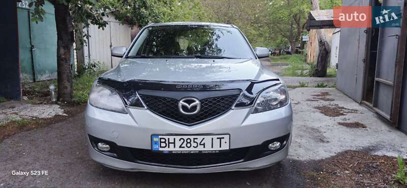Хетчбек Mazda 3 2006 в 