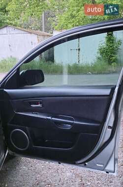 Хетчбек Mazda 3 2006 в 
