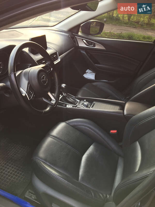 Седан Mazda 3 2018 в Львове фото 15 Седан Mazda 3 2018 в Львове