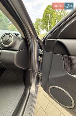 Седан Mazda 3 2007 в 