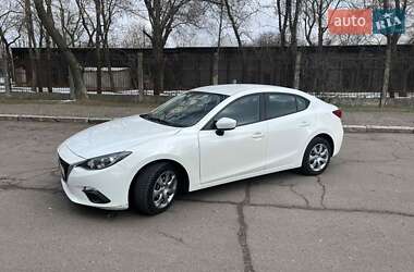 Седан Mazda 3 2015 в 