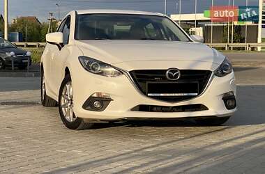 Седан Mazda 3 2016 в Дніпрі