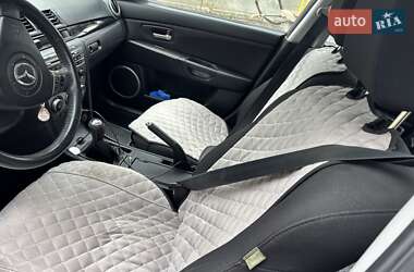 Хэтчбек Mazda 3 2006 в Гнивани