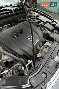 Седан Mazda 3 2014 в 