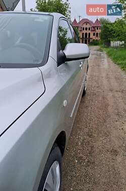 Хетчбек Mazda 3 2006 в 