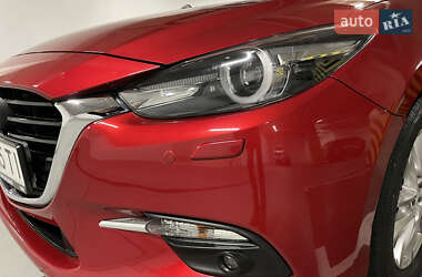 Седан Mazda 3 2018 в 