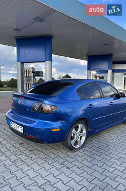 Седан Mazda 3 2004 в 