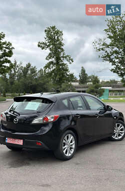 Хэтчбек Mazda 3 2011 в 