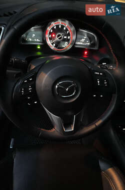 Хэтчбек Mazda 3 2015 в 